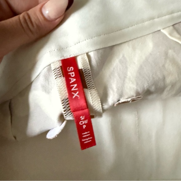 SPANX Women’s On the Go Print 4-Inch Shorts clay zebra size small - Picture 4 of 7